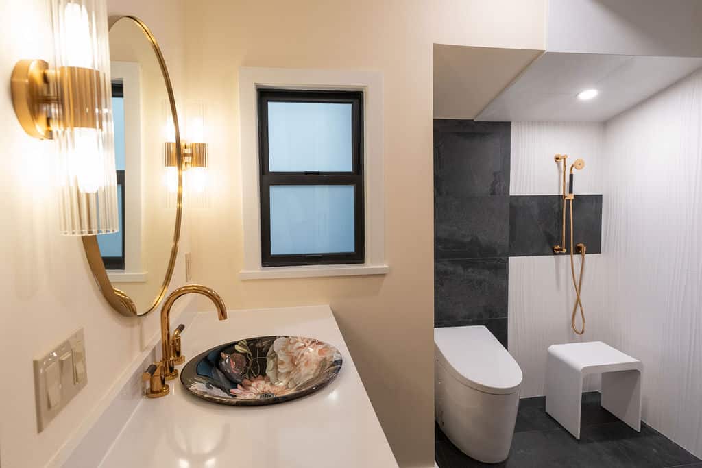 5200BEEA 1626 4D4D ACD9 A6644DA53B17